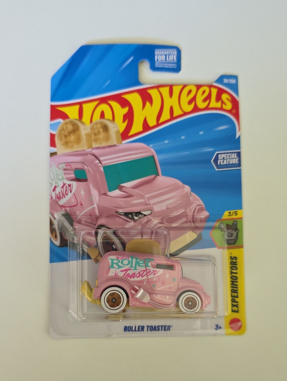 Hot Wheels Roller Toaster Pink and White Die-Cast Car - Experimotors